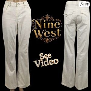 👛 (ANY 2/$30) NINE WEST Coupe West End White Boot Cut Jeans
